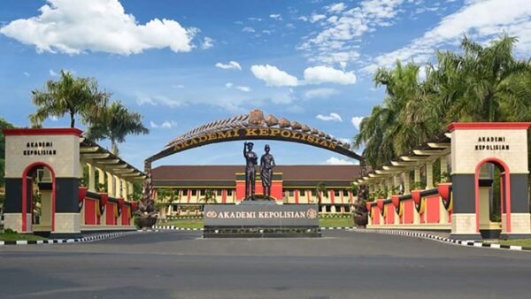 AKPOL Sekolah Kepolisian - Photo by Google