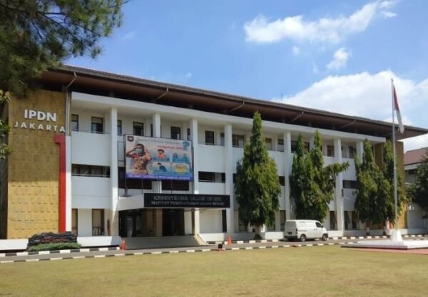 IPDN Sekolah Kedinasan dan Pertahanan Milik Kementrian Dalam Negeri - Photo by IPDN Official site