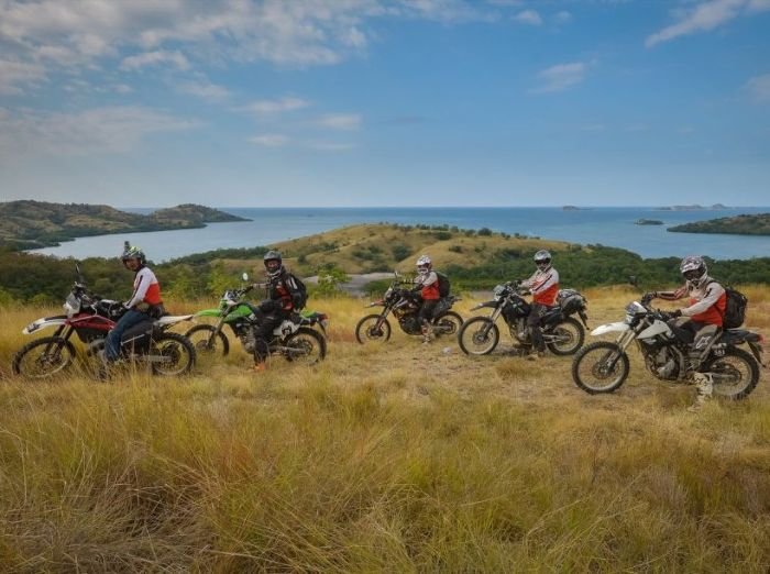 Sewa Motor Besar di Labuan Bajo - Photo by Adventure Riders Indonesia