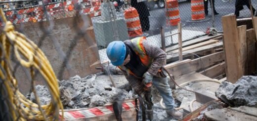 Sewa Jack Hammer di Surabaya Yang Terpercaya - Photo by Google