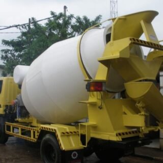 Sewa Mobil Molen di Surabaya Terbaik