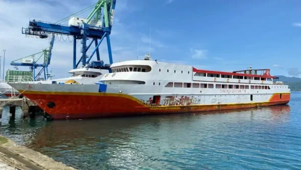 KM Cantika Lestari 99 Dari Ambon