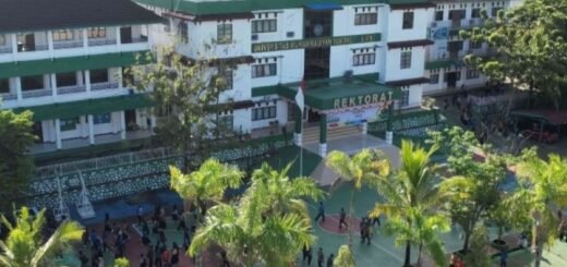 6 Daftar Kampus Terbaik di Papua - Photo by Kompasiana