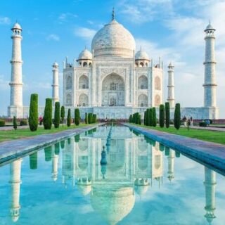 6 Rekomendasi Penginapan Dekat Taj Mahal India - Photo by Viator
