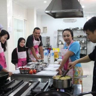 6 Tempat Kursus Masak di Bandung Yang Lengkap - Photo by Kursus Wirausaha