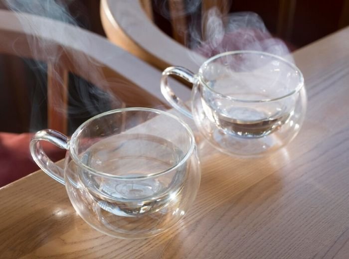 Konsumsi Air Hangat - Photo by Google