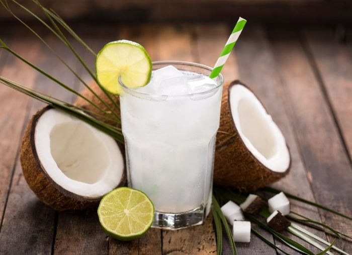 Minuman Air Kelapa - Photo by HonestDocs