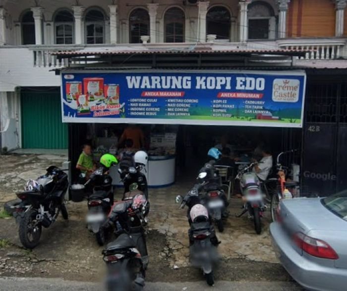 Warung Kopi Edo Tempat Ngopi Legendaris Padang - Photo by Google