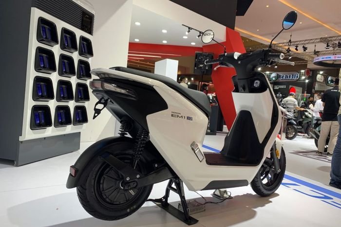 Honda EM1 e Motor Listrik Yang Hemat