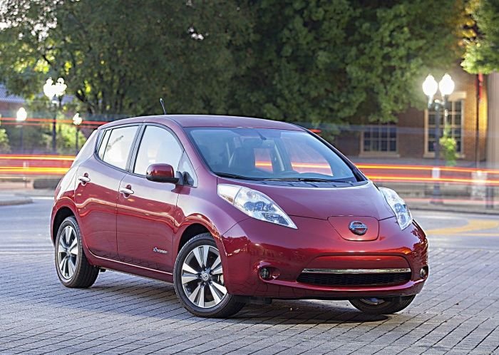 Nissan Leaf Mobil Listrik - Photo by Green Car Reports