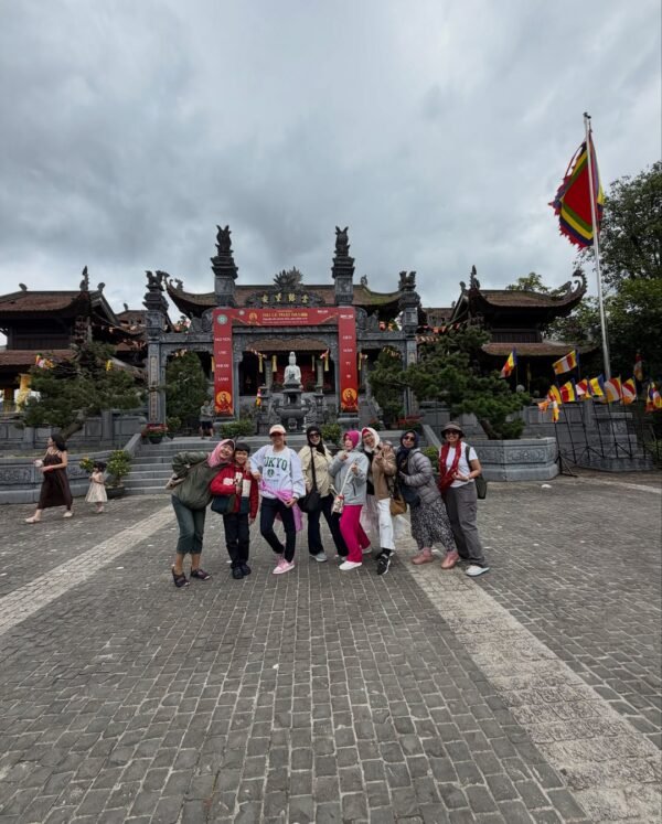 vihara di puncak fansipan